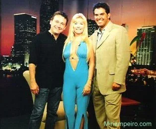 Conductores de Telemundo, Riky Luis y Roberto Angeleri.