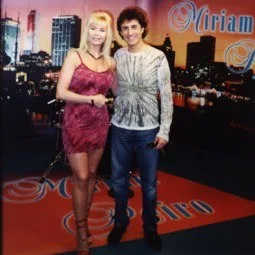 Miriam junto a Sergio Dalma.